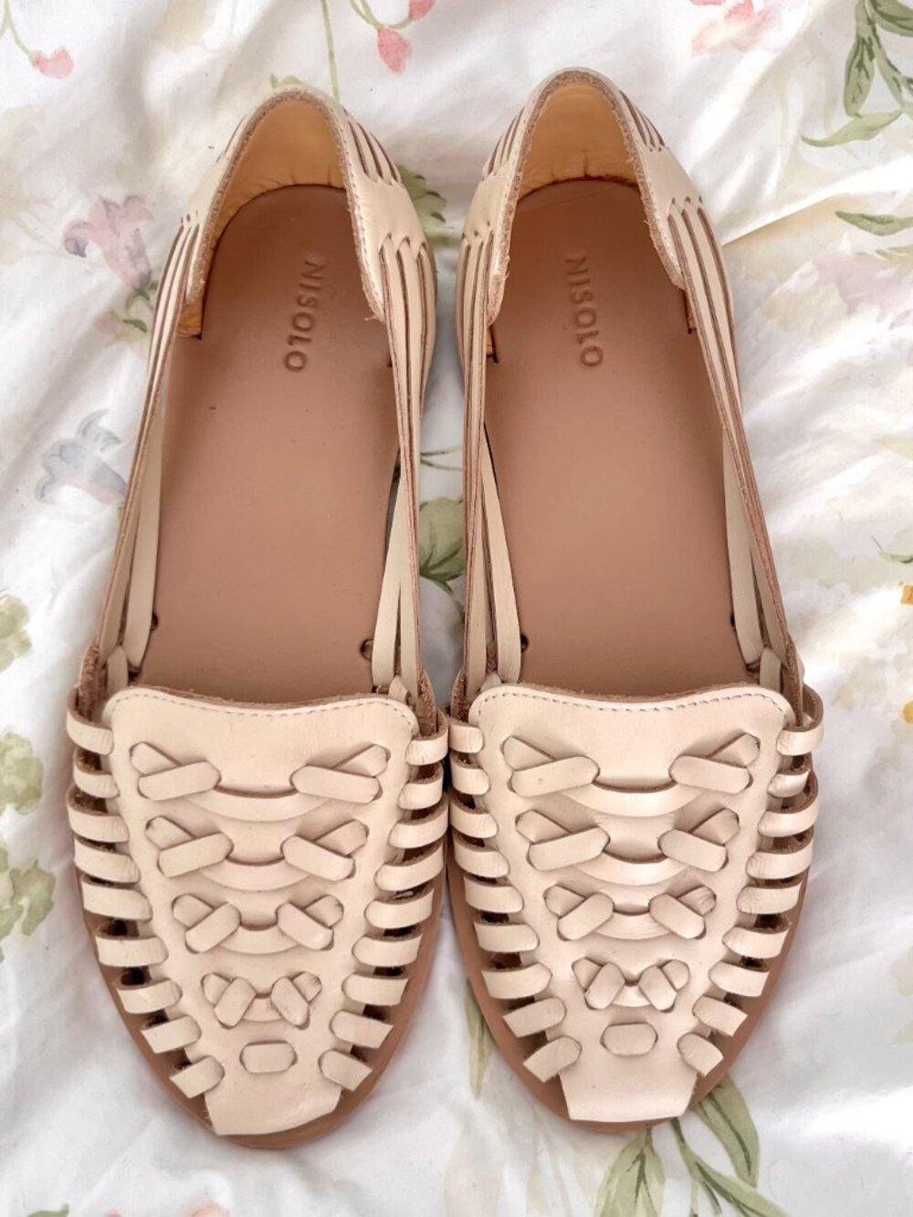 Nisolo Huarache Leather Sandal - Picture 4 of 10